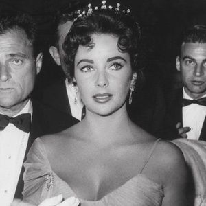 Meet your Posher, Leslie